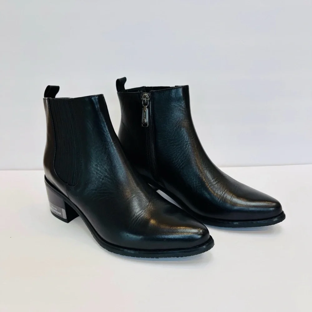 Blondo Black Leather Ankle Booties - Picture 2 of 8